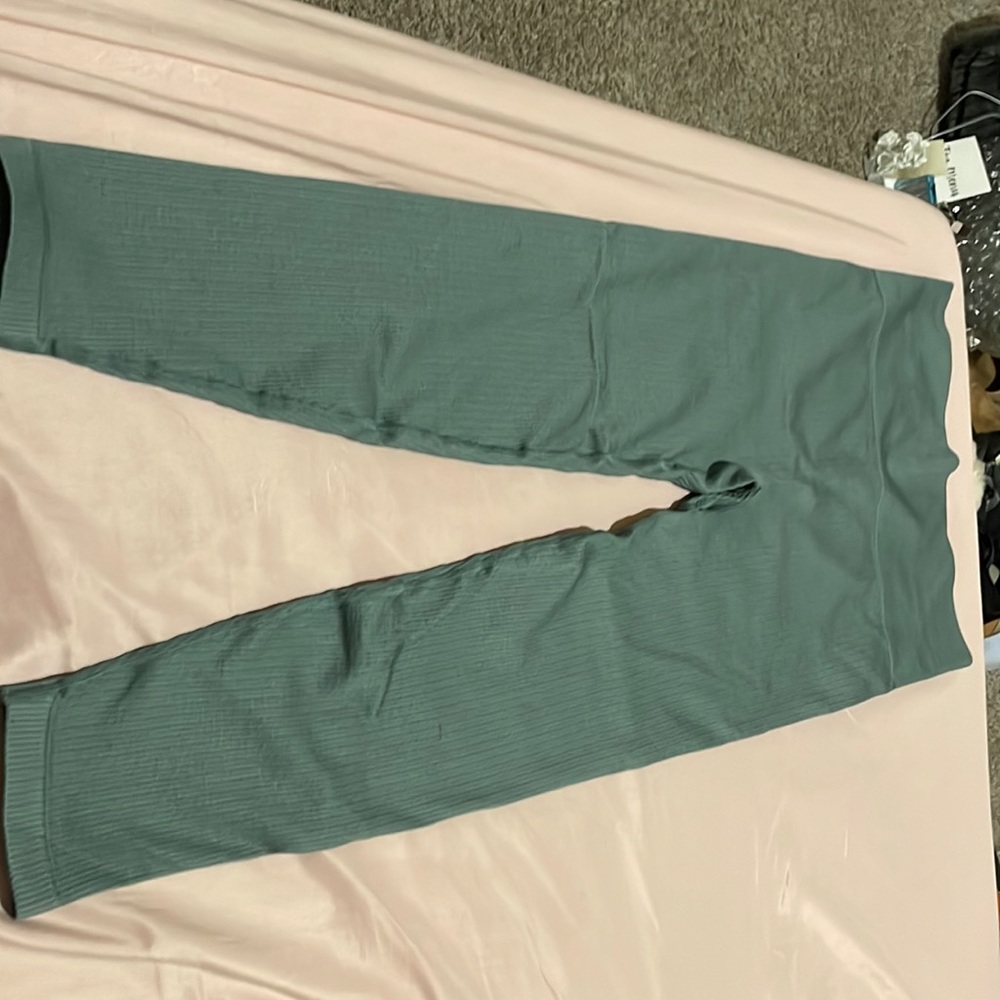XL Victoria Secret leggings